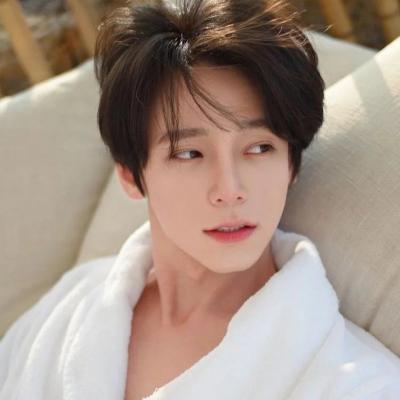 全网最帅的头像黑暗系男(精选28张)