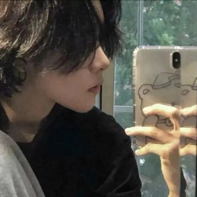 全网最火的头像男生版(精选18张)