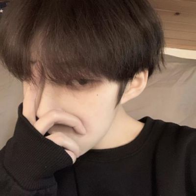 全网最火的头像男生版(精选18张)