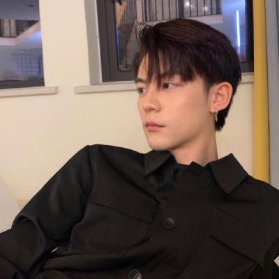 全网最火的头像男生版(精选18张)