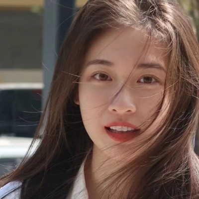 小姐姐微信头像霸气(精选18张)