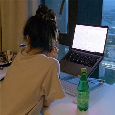 小众好看的女生头像(精选18张)