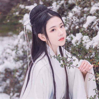 古典气质美女微信头像(精选28张)
