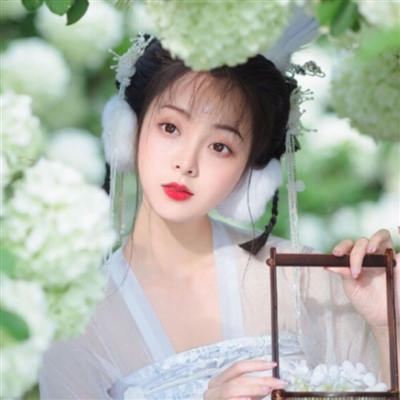 古典气质美女微信头像(精选28张)