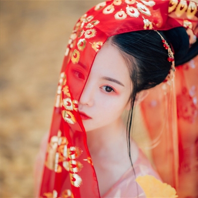 古典气质美女微信头像(精选28张)