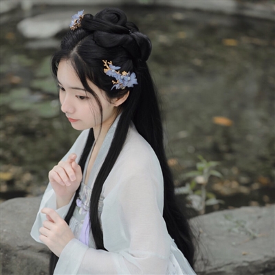 古典气质美女微信头像(精选28张)