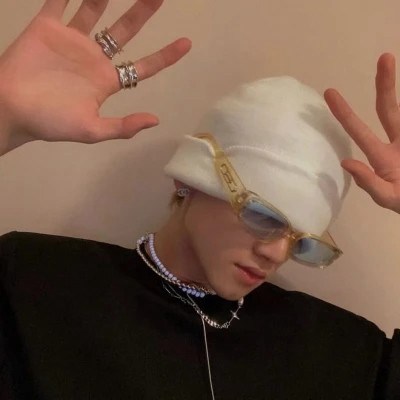 2023头像男最新版的(共18张)