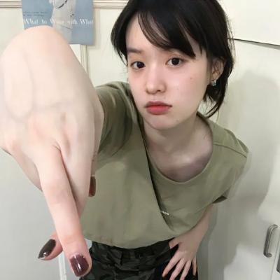 耐看型的女生头像(18张)