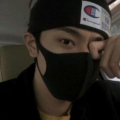 帅气有气质的男生头像(共18张)