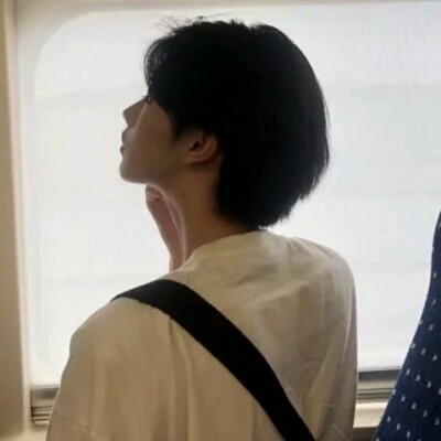 高品质高格调的头像男(优选18张)