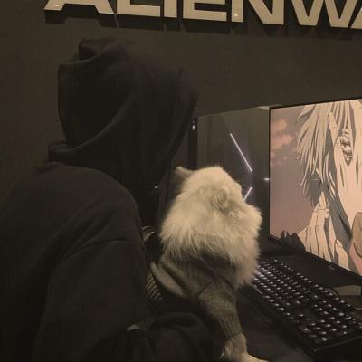 很丧很抑郁的男头像真人(精选18张)