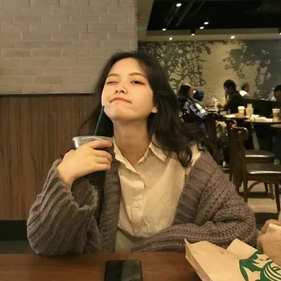 让人忍不住多看几眼的温柔女头像(20张)