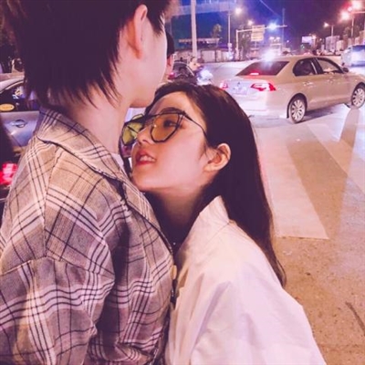 甜蜜情侣头像一左一右霸气(共18张)