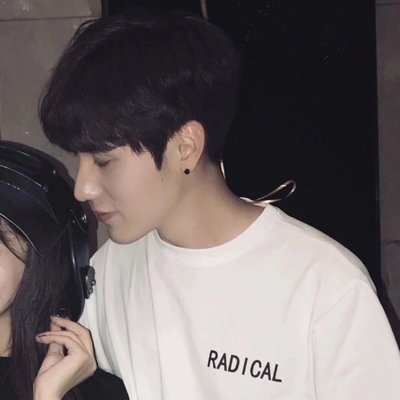 甜蜜情侣头像一左一右霸气(共18张)