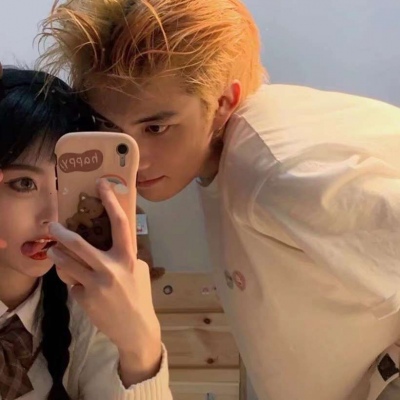 甜蜜情侣头像一左一右霸气(共18张)