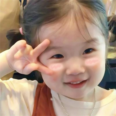 情侣头像小孩子可爱一男一女(精选16张)