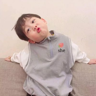 情侣头像小孩子可爱一男一女(精选16张)