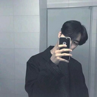 帅到炸裂的氛围感男生好看头像(共18张)