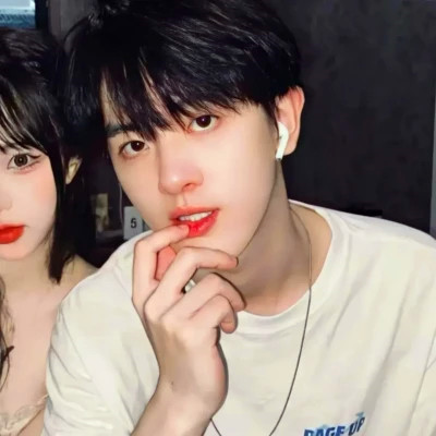 2023非主流情侣头像超拽头像精选(精选18张)