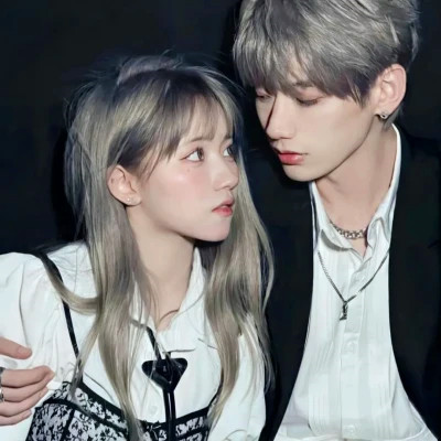 2023非主流情侣头像超拽头像精选(精选18张)