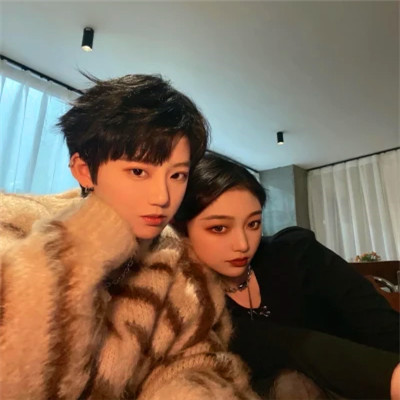 2023非主流情侣头像超拽头像精选(精选18张)