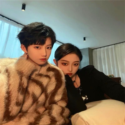 2023非主流情侣头像超拽头像精选(精选18张)