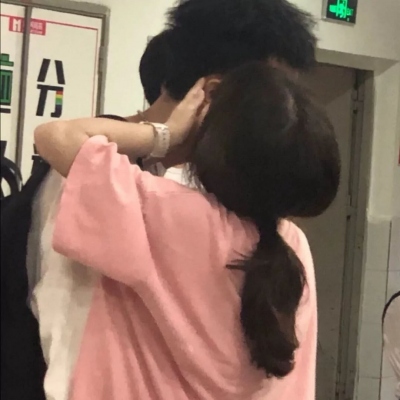 最新潮流个性情侣头像一对两张(18张)