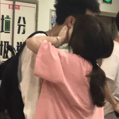 最新潮流个性情侣头像一对两张(18张)