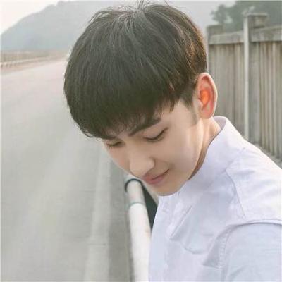 干净唯美的气质帅哥头像图片(共18张)