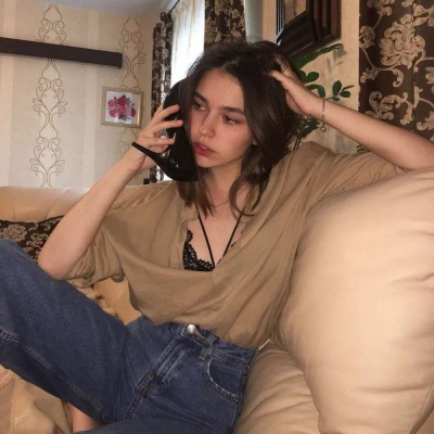 2023很惊艳的颜值逆天欧美女生头像(优选18张)