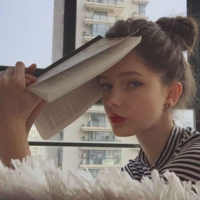 2023很惊艳的颜值逆天欧美女生头像(优选18张)