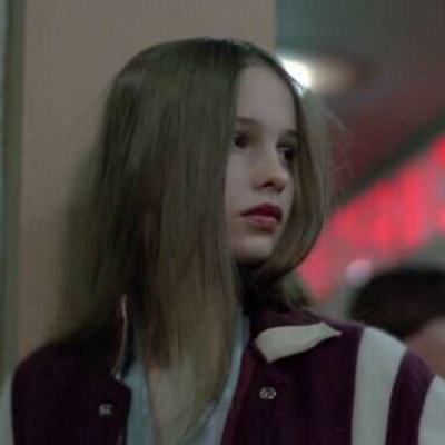 2023很惊艳的颜值逆天欧美女生头像(优选18张)