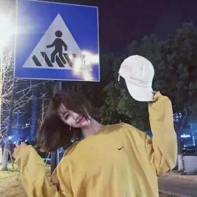 00后非主流个性情侣头像一对两张(精选16张)