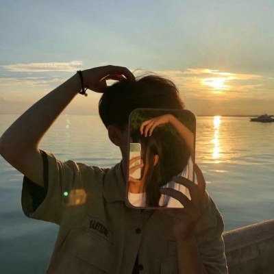 00后非主流个性情侣头像一对两张(精选16张)