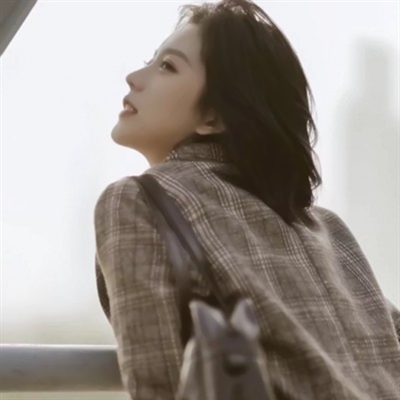 2023意境美女QQ头像(精选16张)