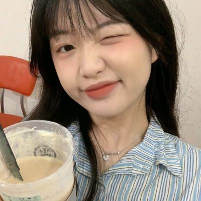 快手绝绝子女生头像(共20张)