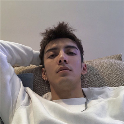 2023帅气小哥哥头像高清图片(共26张)