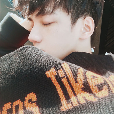 2023帅气小哥哥头像高清图片(共26张)