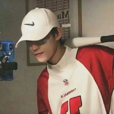 2023帅气小哥哥头像高清图片(共26张)