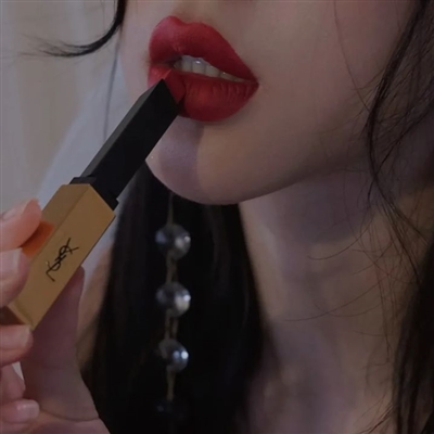 高级感精致女生头像(共18张)