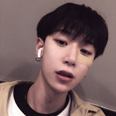 帅气清新的男生头像图片(精选18张)