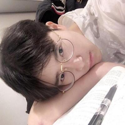 帅气清新的男生头像(精选20张)