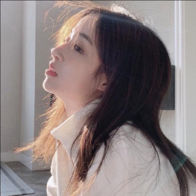 最新好看的网红女生头像大全图片(精选18张)