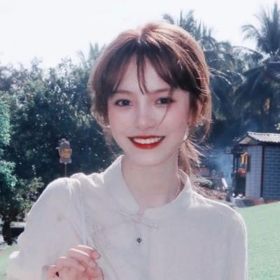 最新好看的网红女生头像大全图片(精选18张)