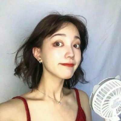 最新好看的网红女生头像大全图片(精选18张)