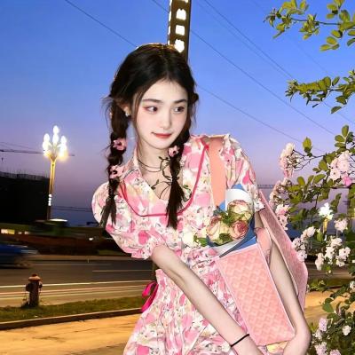 好看网红头像女生高清头像图片(共18张)