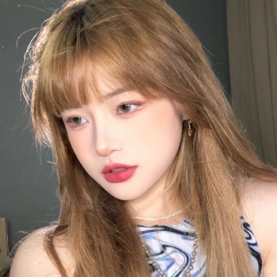 好看网红头像女生高清头像图片(共18张)