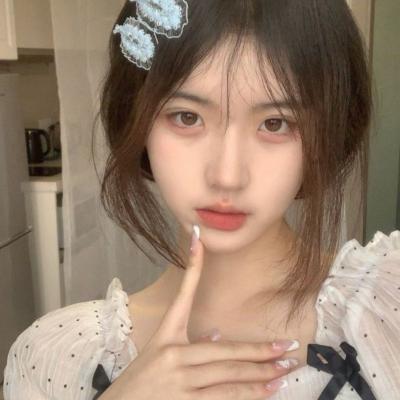 好看网红头像女生高清头像图片(共18张)