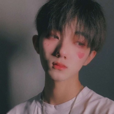 抖音里最深情迷人的男生头像图片大全(精选38张)