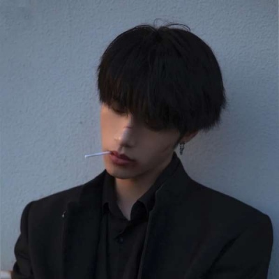 抖音上最火的男生头像图片(16张)